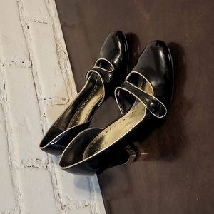 Black patent Mary jane closed toe heels by BCBG girls